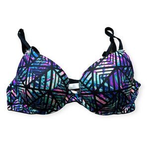 PINK VICTORIA’S SECRET Women's Multicolor Geometrical Print Wear Everywhere T-Sh